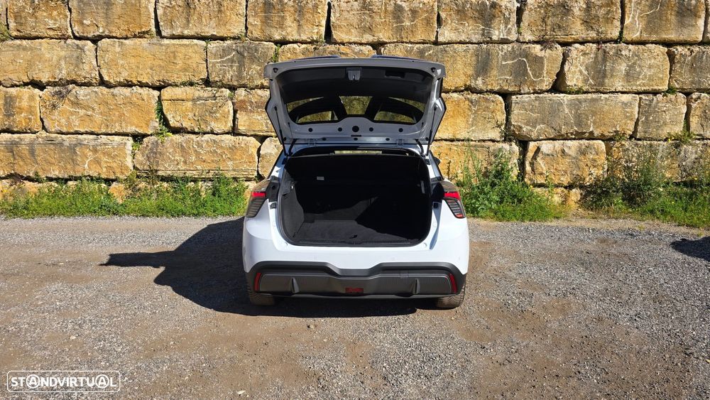 MG MG4 64 kWh Luxury - 56