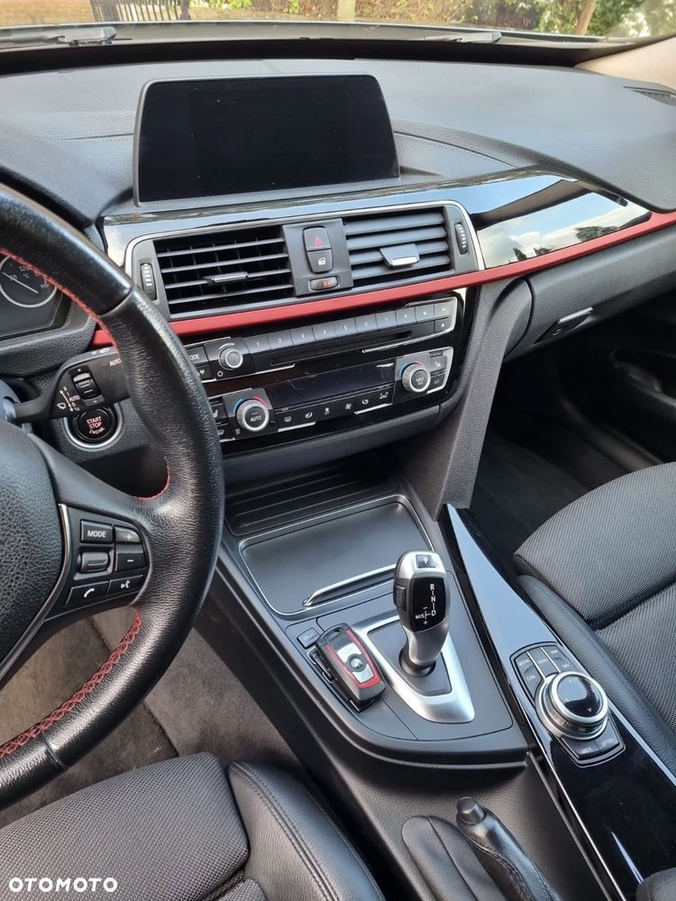 BMW Seria 3 320i Advantage sport - 16