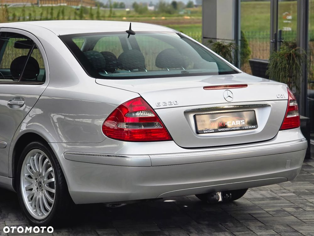 Mercedes-Benz Klasa E 220 CDI Automatik Elegance - 17