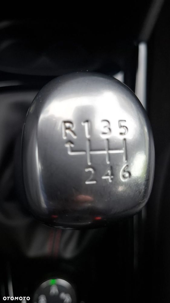 Peugeot 2008 PureTech 130 Stop&Start GT-Line Edition - 36