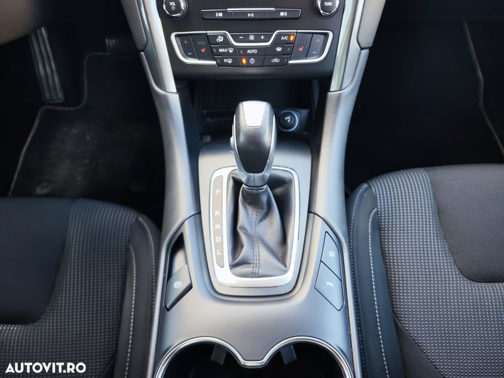 Ford Mondeo - 21