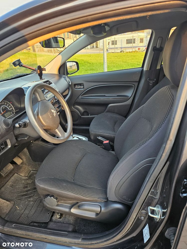 Mitsubishi Space Star 1.2 Invite CVT - 13