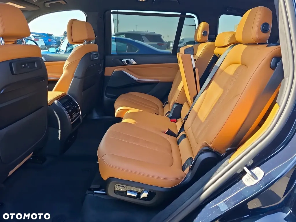 BMW X7 xDrive40i sport - 11