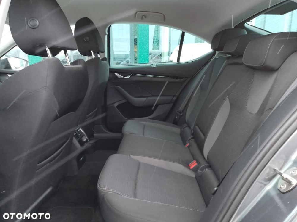 Skoda Octavia 1.5 TSI mHEV DSG Selection - 20