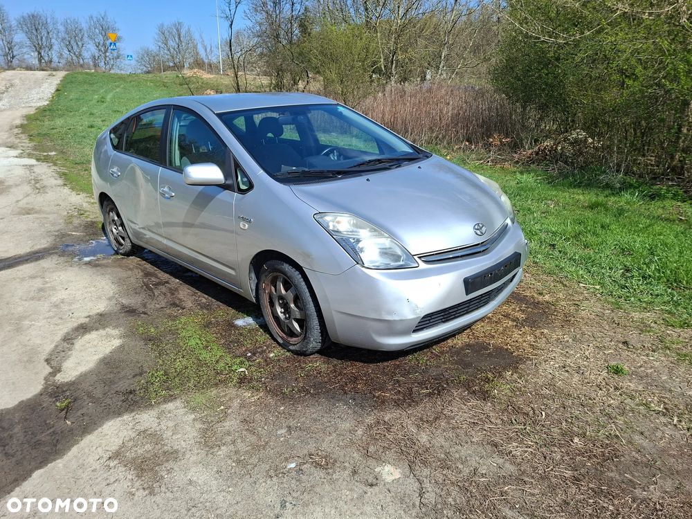 Toyota Prius 1.5 VVT-i Sol - 8