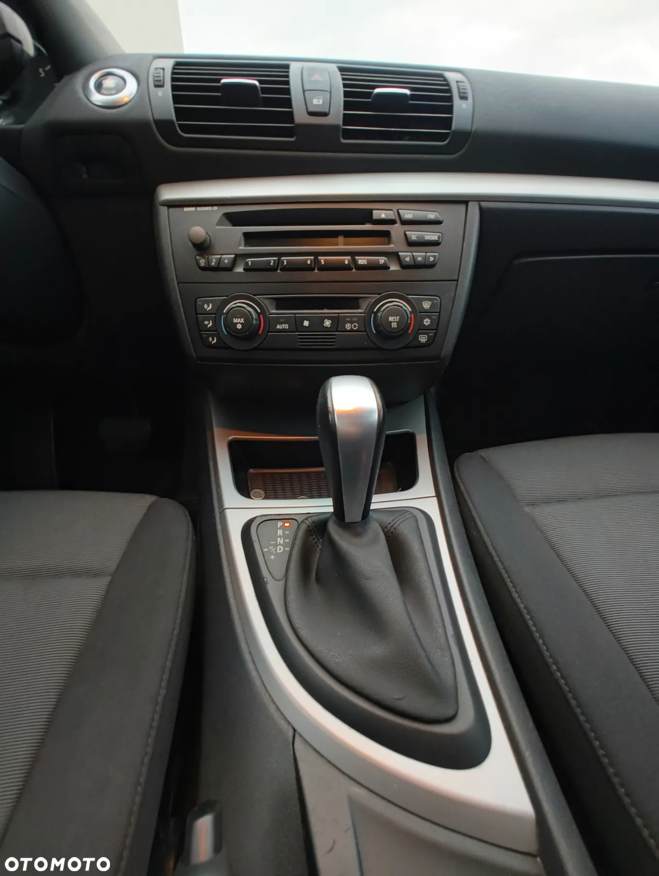 BMW Seria 1 118i - 11