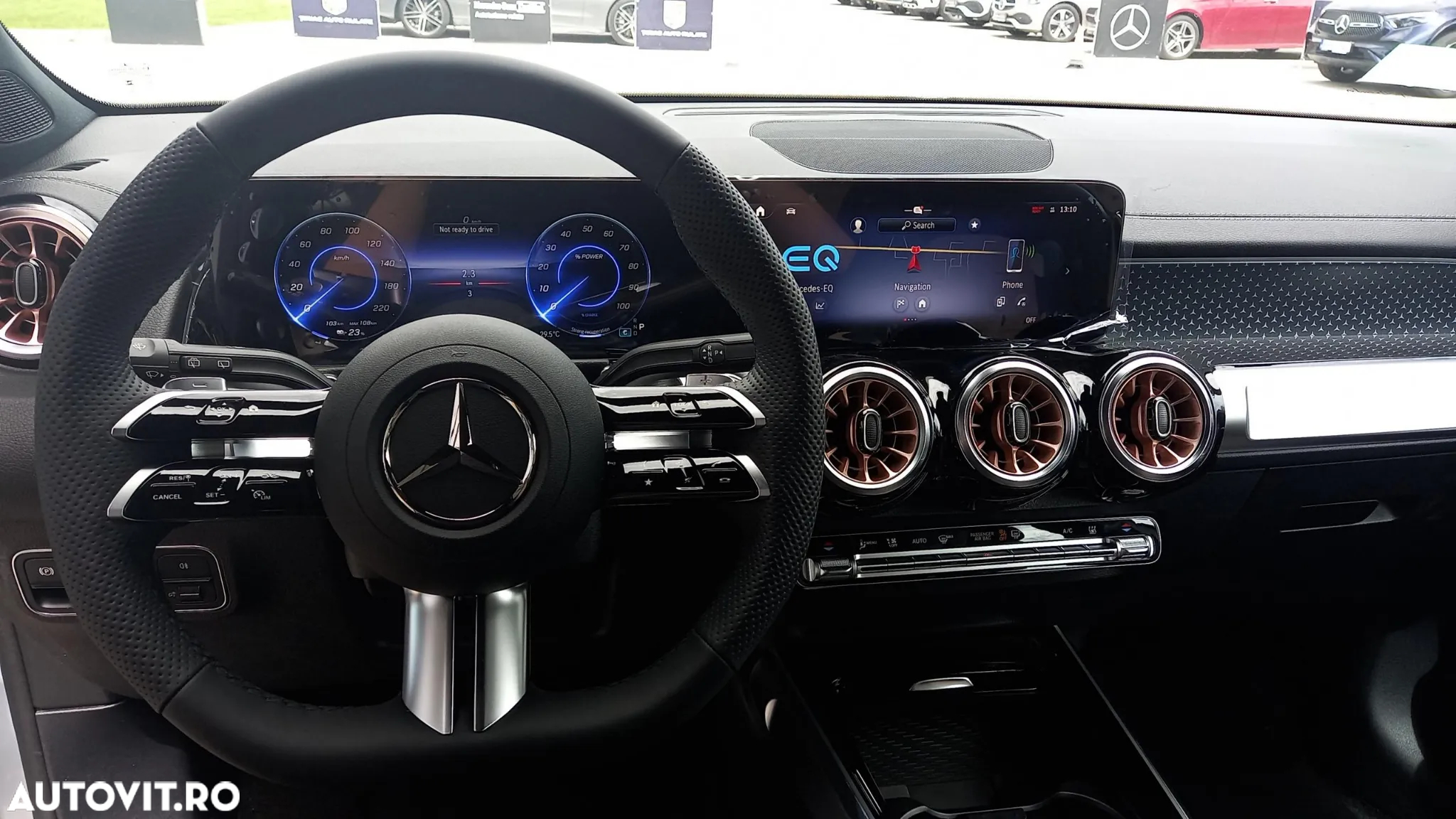 Mercedes-Benz EQB 300 4MATIC - 13