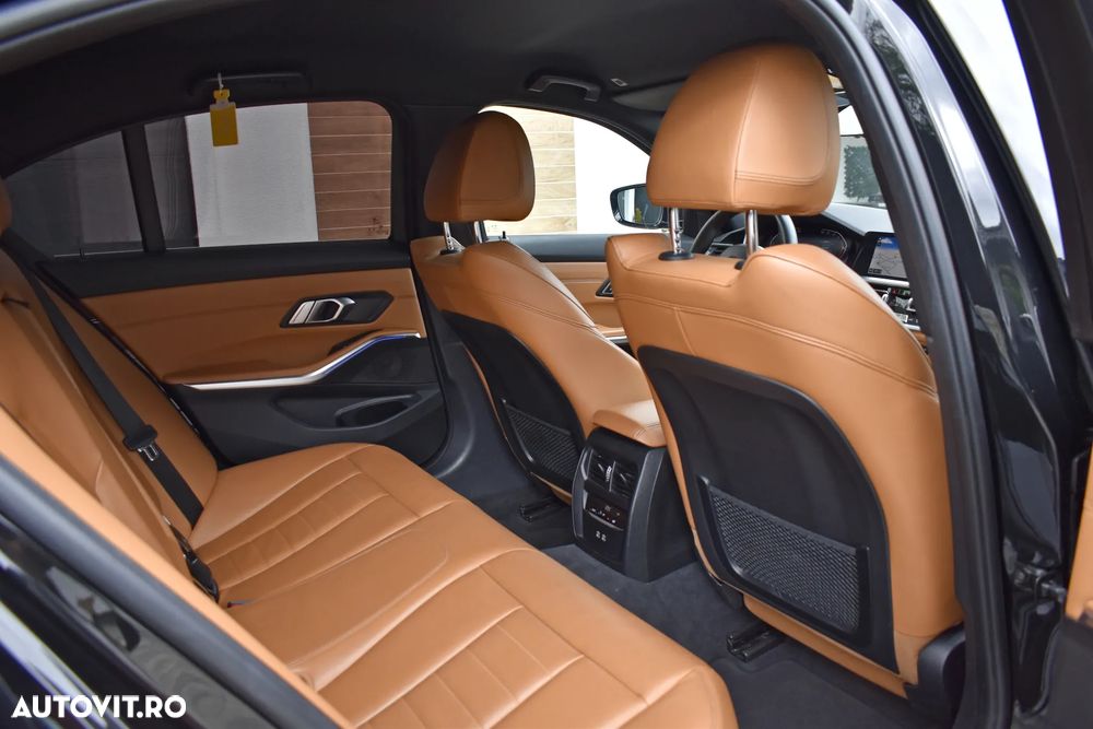 BMW Seria 3 320i xDrive Aut. Edition Luxury Line Purity - 16