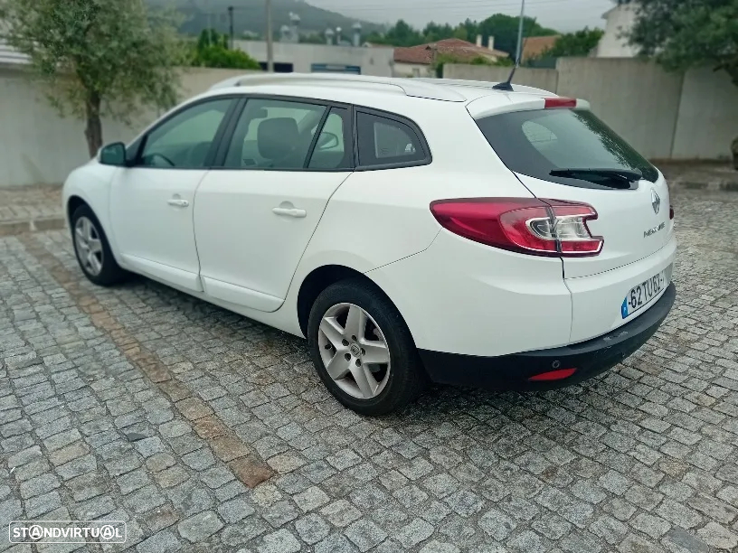 Renault Mégane Sport Tourer 1.5 dCi Dynamique - 2