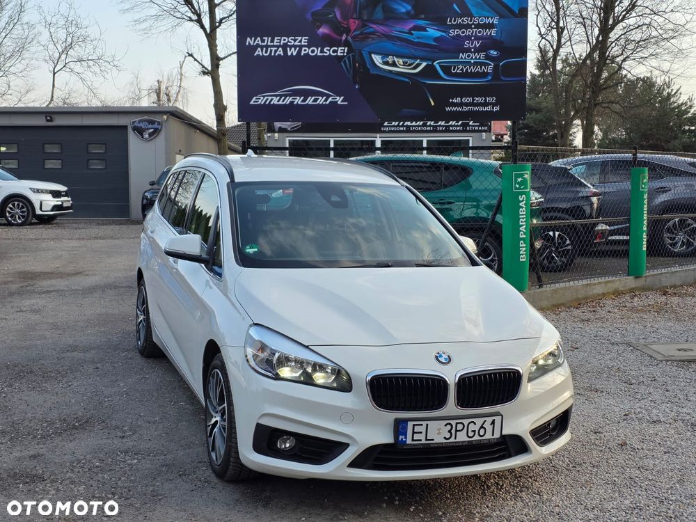 BMW Seria 2 218d - 4