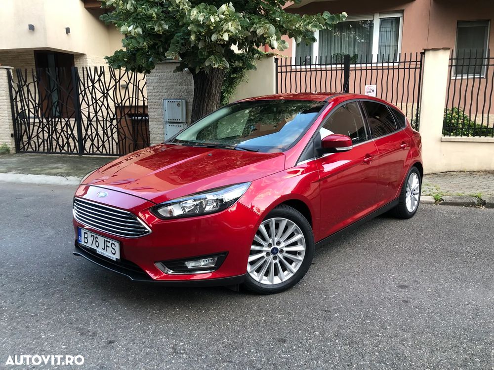 Ford Focus 1.0 EcoBoost Titanium - 12