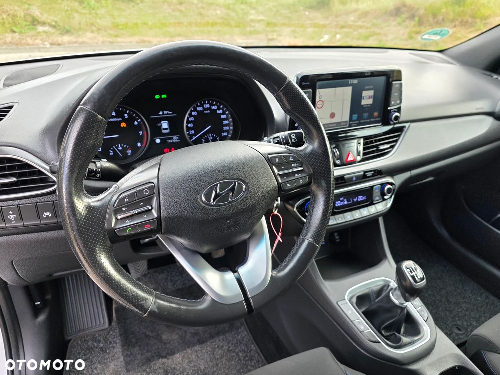 Hyundai i30 - 18