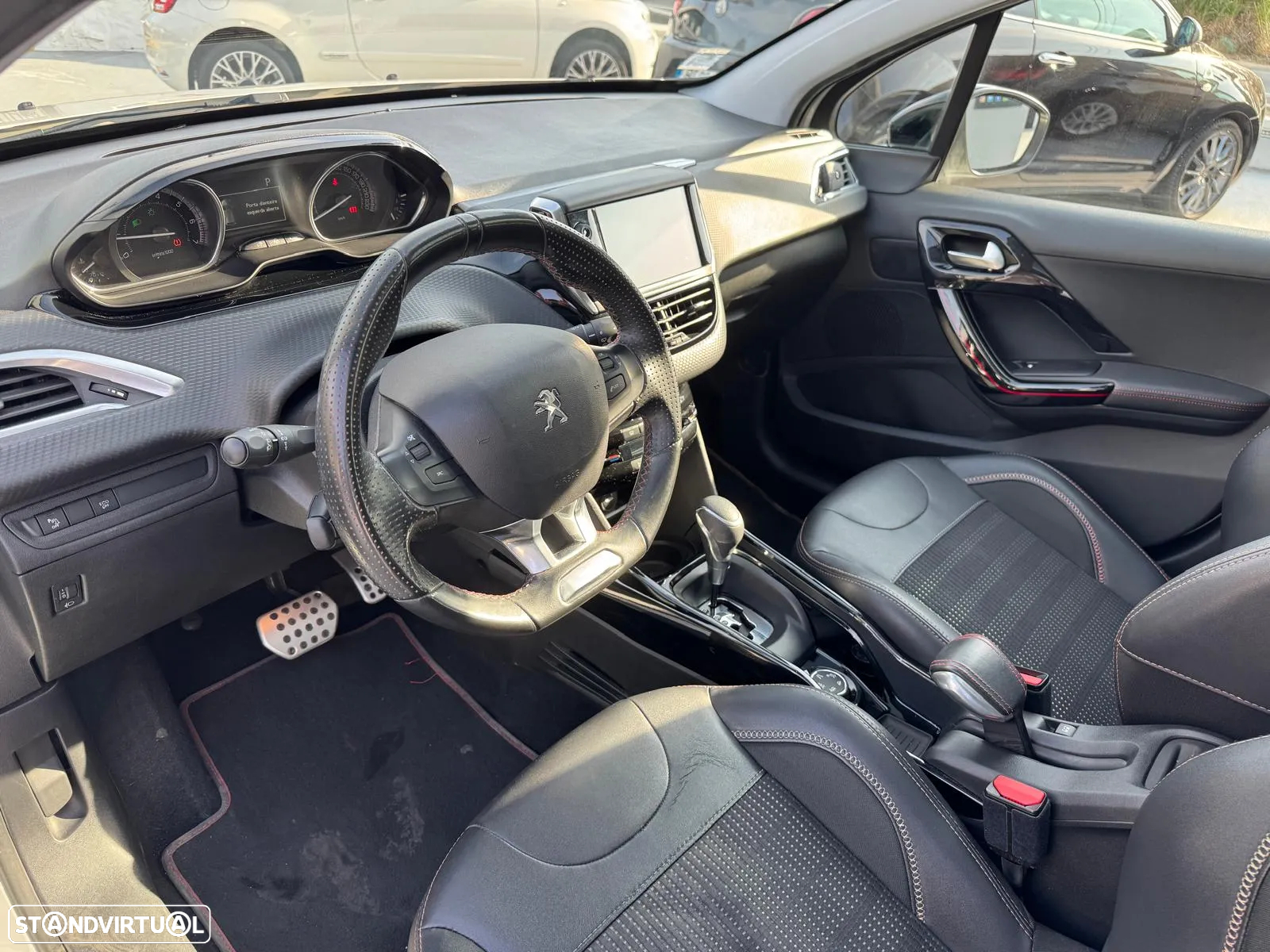 Peugeot 2008 1.2 PureTech GT Line EAT6 - 14