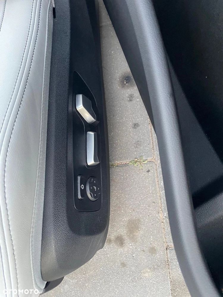 FOTELE TAPICERKA BOCZKI KANAPA TUNEL BMW X6 G06 SENSAFIN SILVERSTONE GRZANE - 8