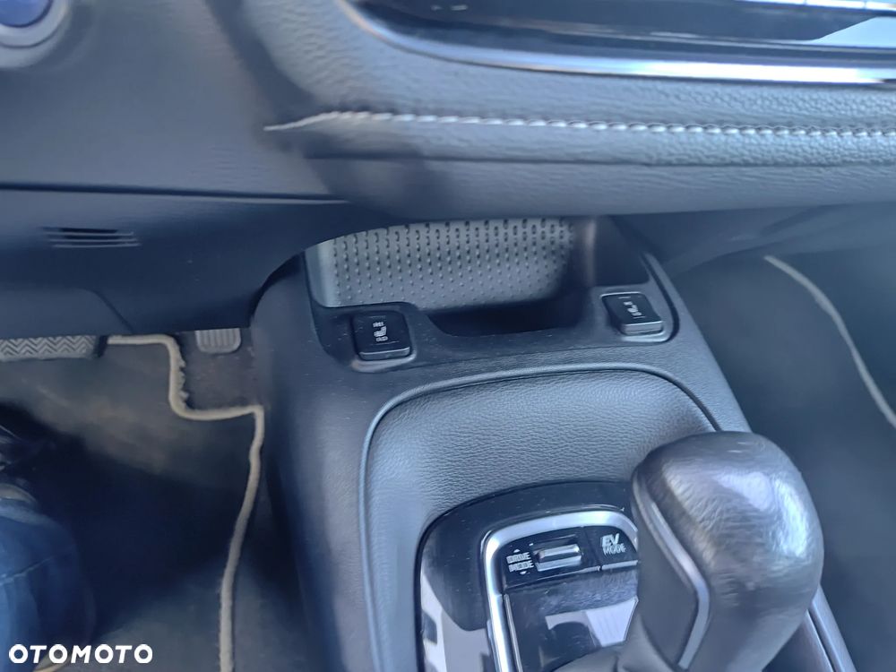 Toyota Corolla 1.8 Hybrid Comfort - 9