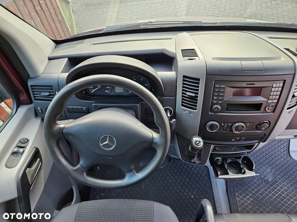 Mercedes-Benz SPRINTER - 6