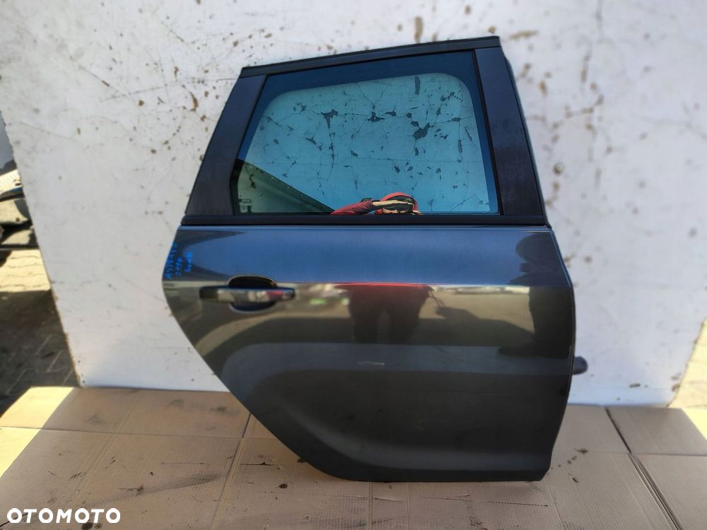 DRZWI PRAWY TYŁ KOMBI OPEL ASTRA 4 IV J Z177 - 1