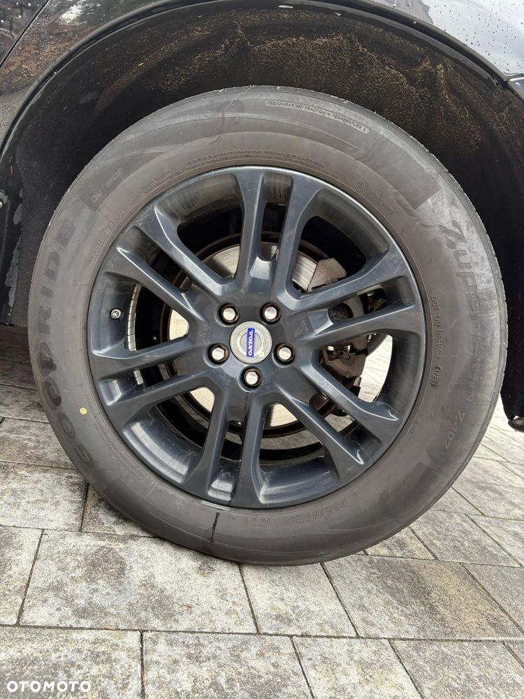 Volvo XC 60 - 8