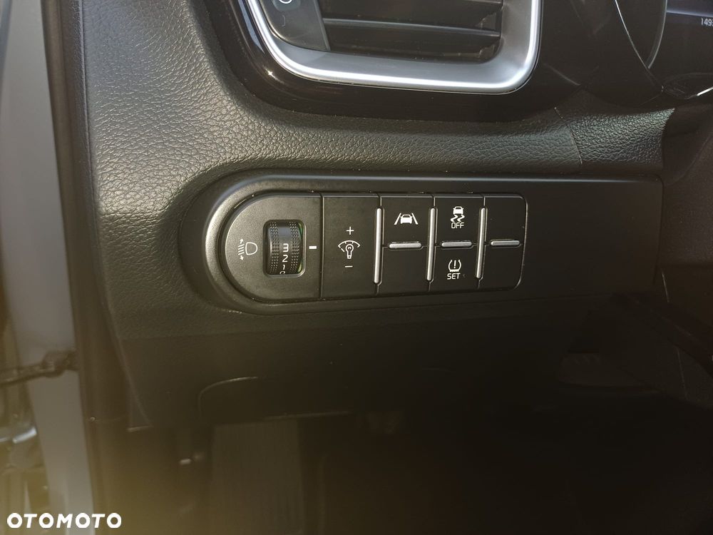 Kia Ceed 1.0 T-GDI 120 OPF Edition 7 - 26