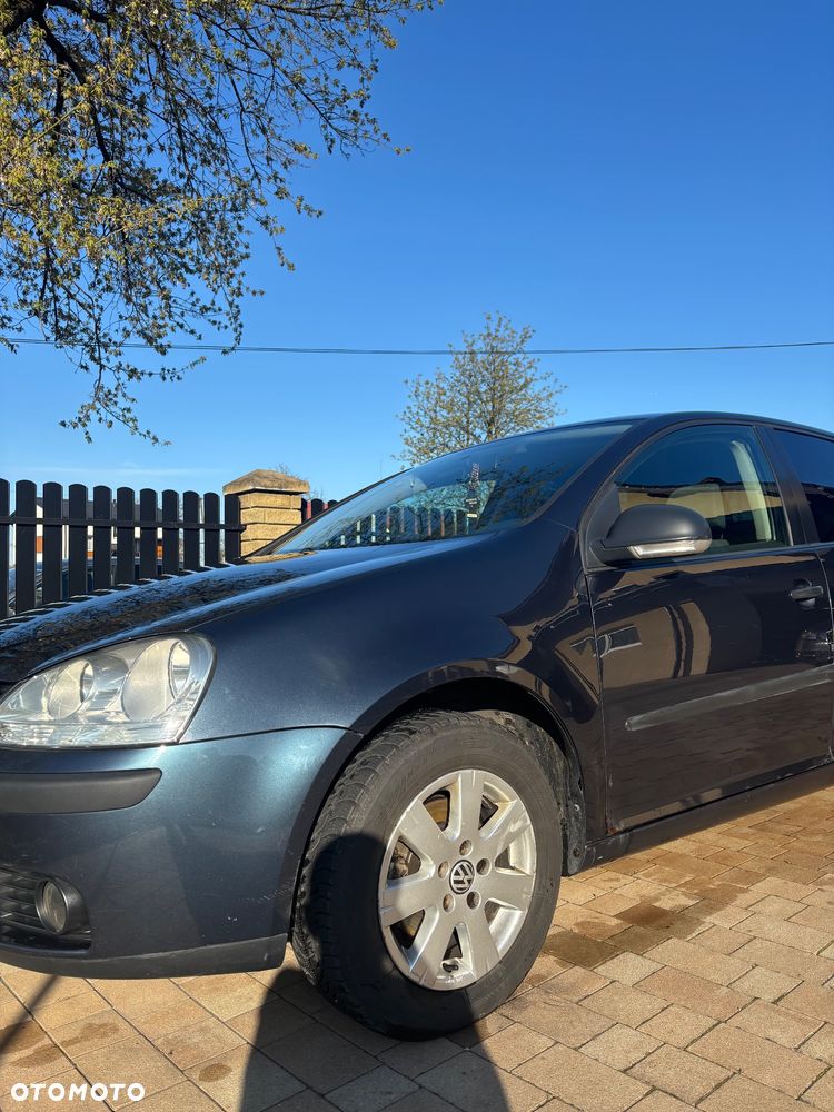 Volkswagen Golf 1.6 FSI Trendline - 14