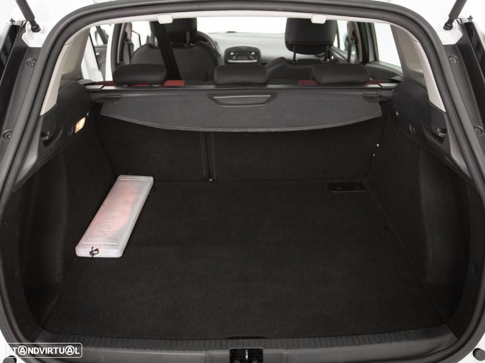 Renault Clio Sport Tourer 1.5 dCi Confort - 11