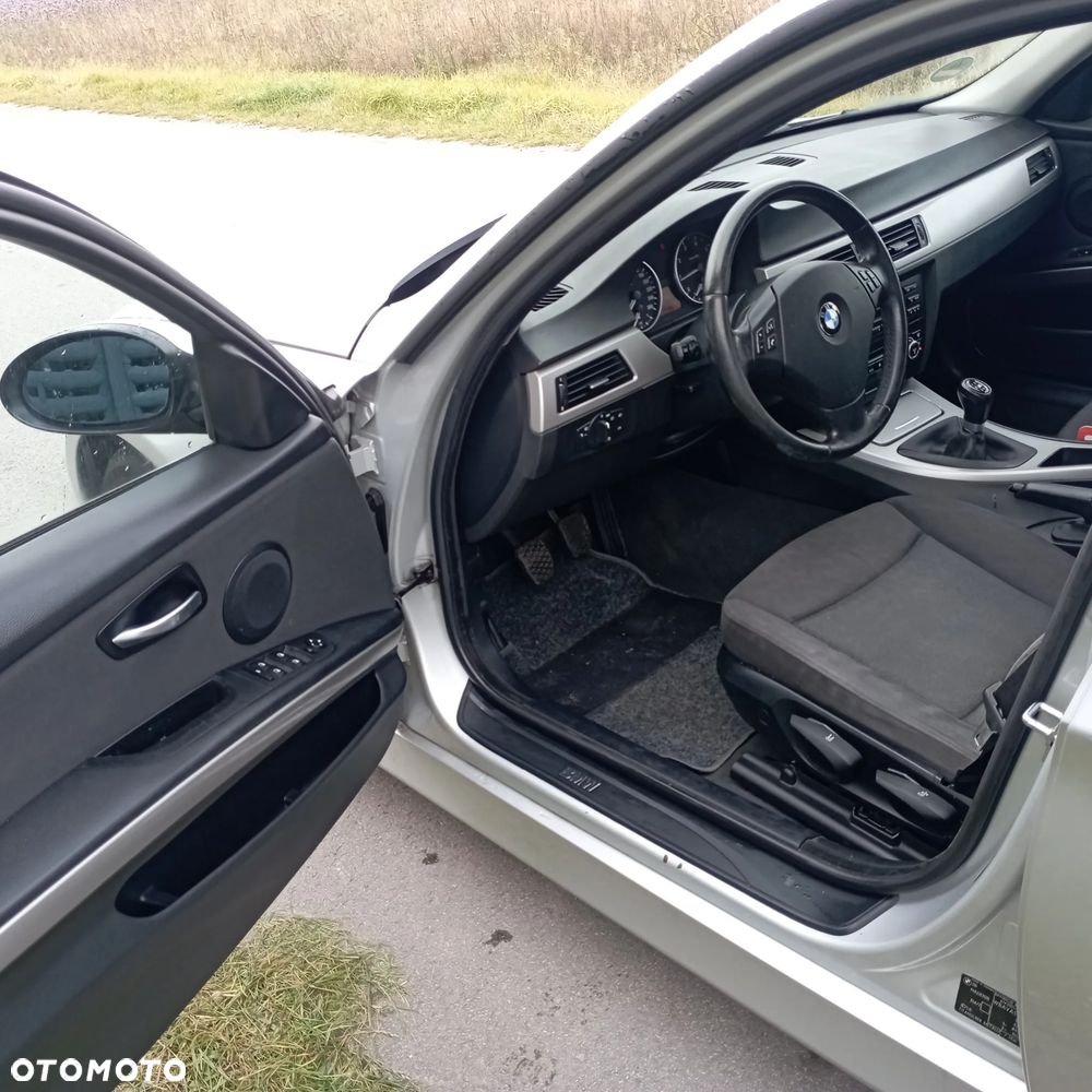 BMW Seria 3 ver-1-4-tsi-green-tec-ambition - 11