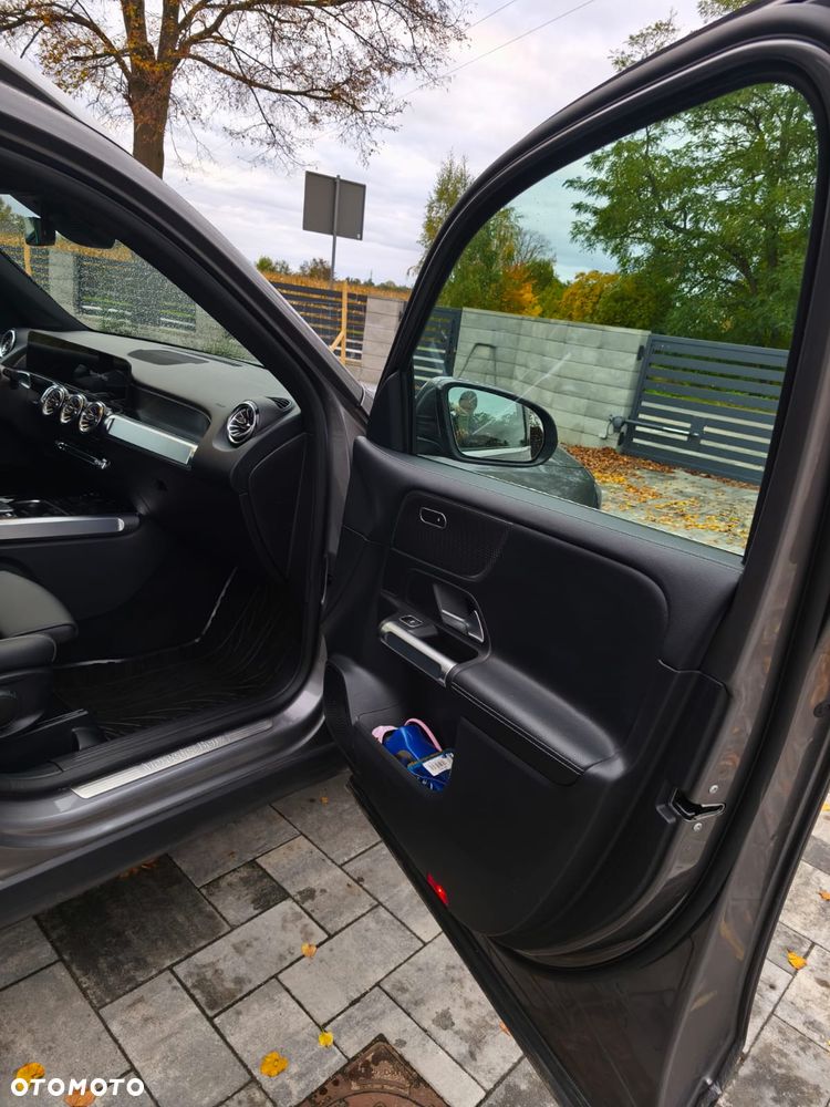 Mercedes-Benz GLB 220 d 4-Matic Progressive 8G-DCT - 28