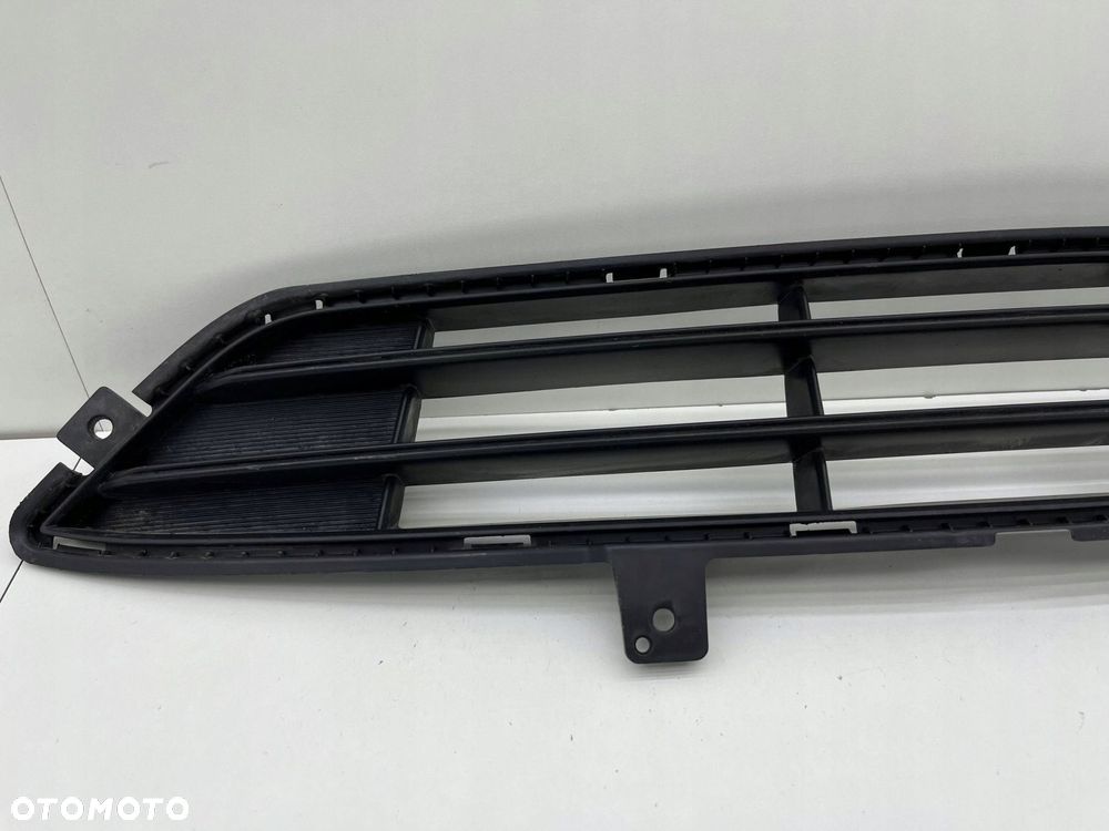 KIA OPTIMA IV KRATKA ZDERZAKA PRZÓD ŚRODKOWA 86561-D4500 - 3