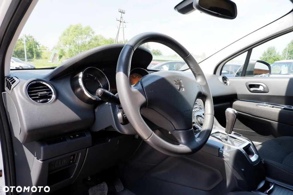 Peugeot 5008 HDI FAP 110 EGS6 Tendance - 24