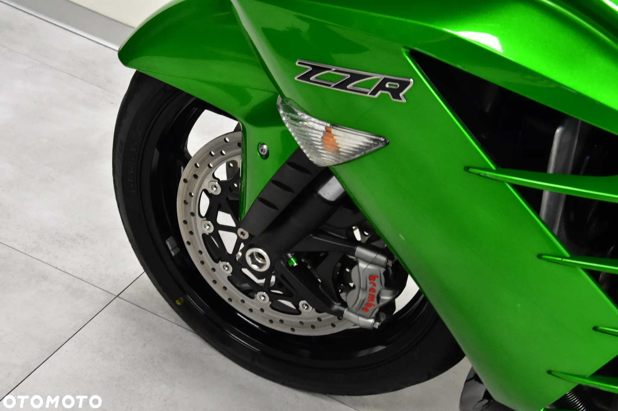 Kawasaki ZZR - 36