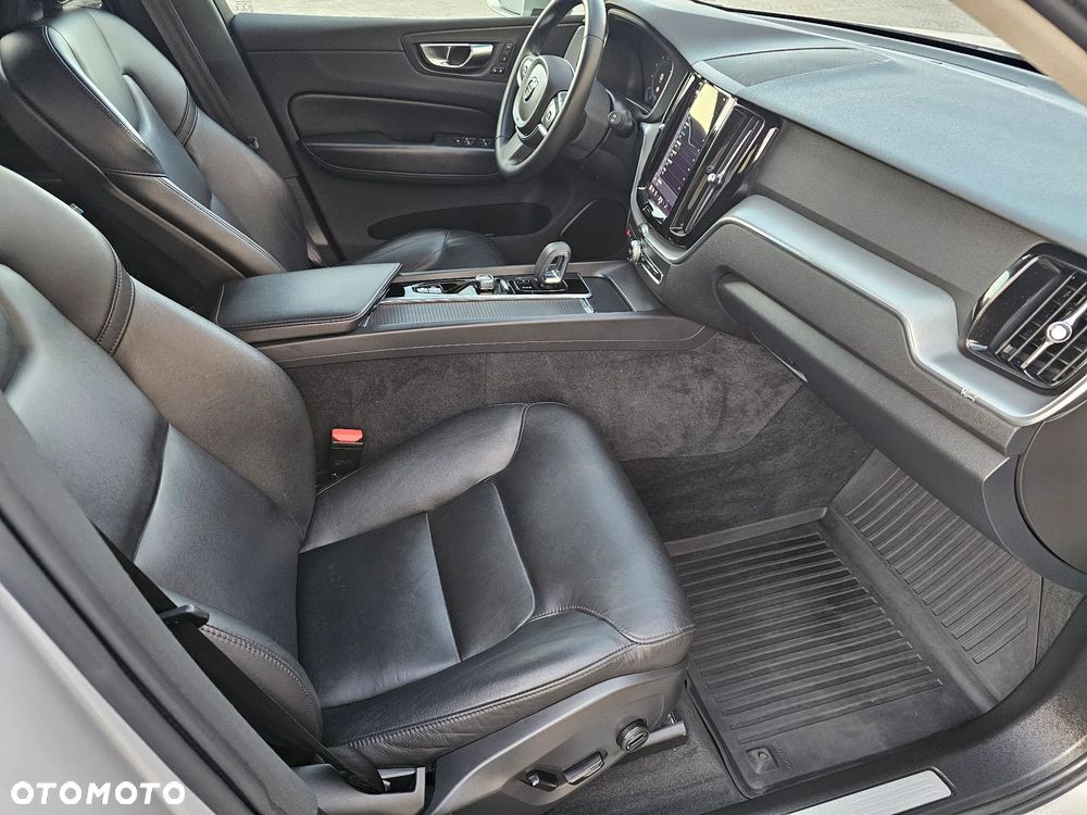 Volvo XC 60 - 18