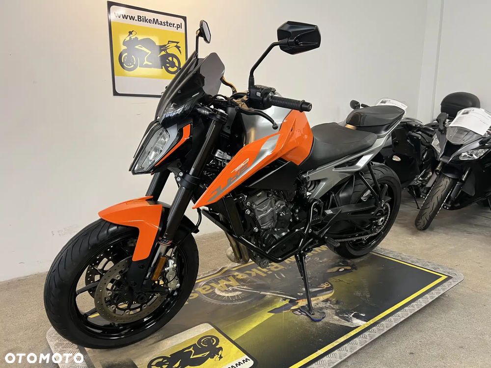 KTM Duke - 4
