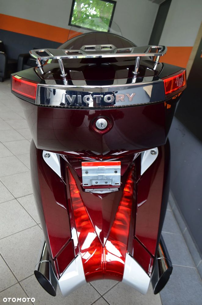 Victory Vision - 19