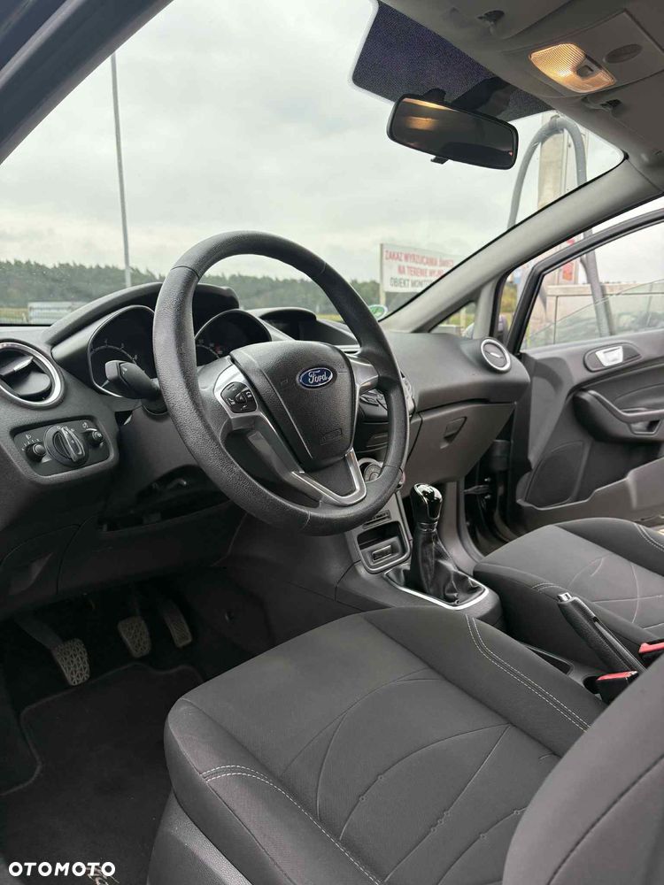 Ford Fiesta - 9