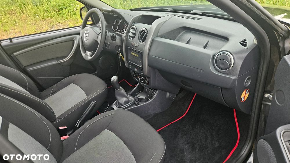 Dacia Duster 1.6 Laureate Euro5 - 9