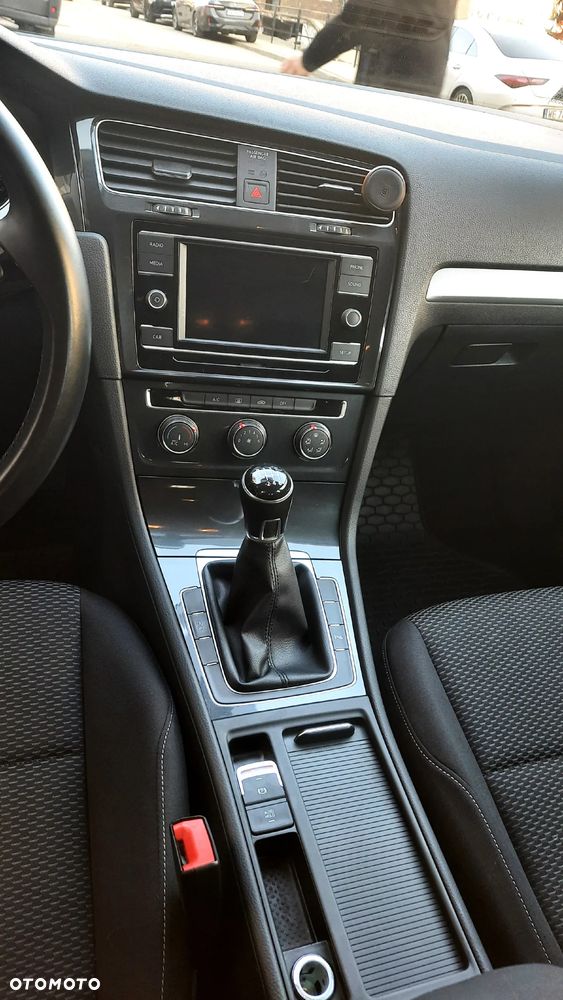 Volkswagen Golf 1.0 TSI City - 19