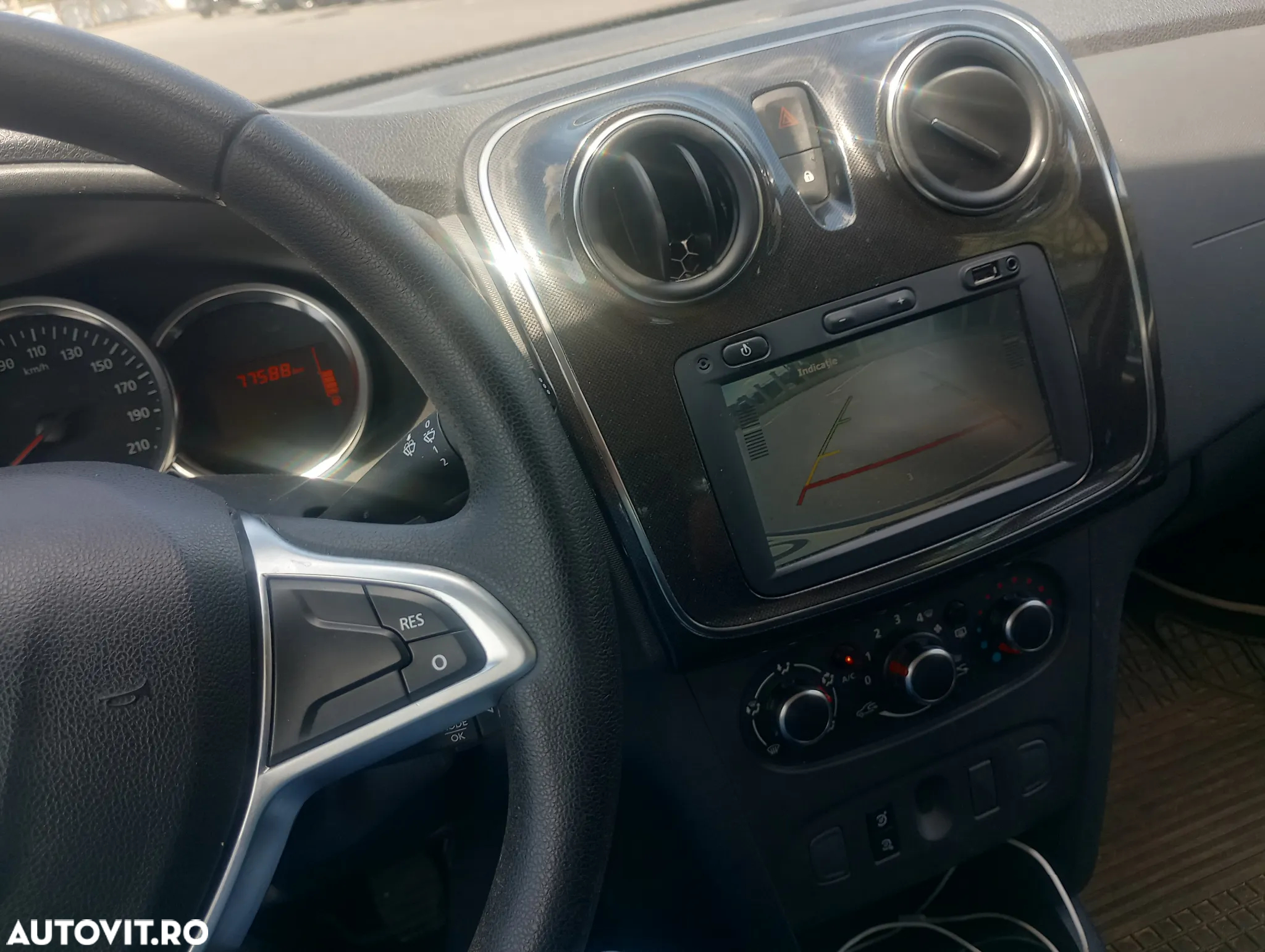 Dacia Sandero 1.5 DCI Laureate - 2