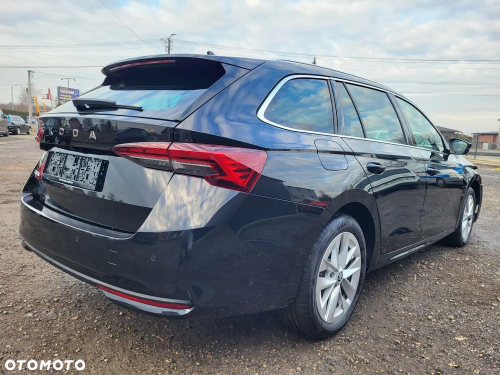 Skoda Octavia 1.5 TSI mHEV DSG Selection - 6