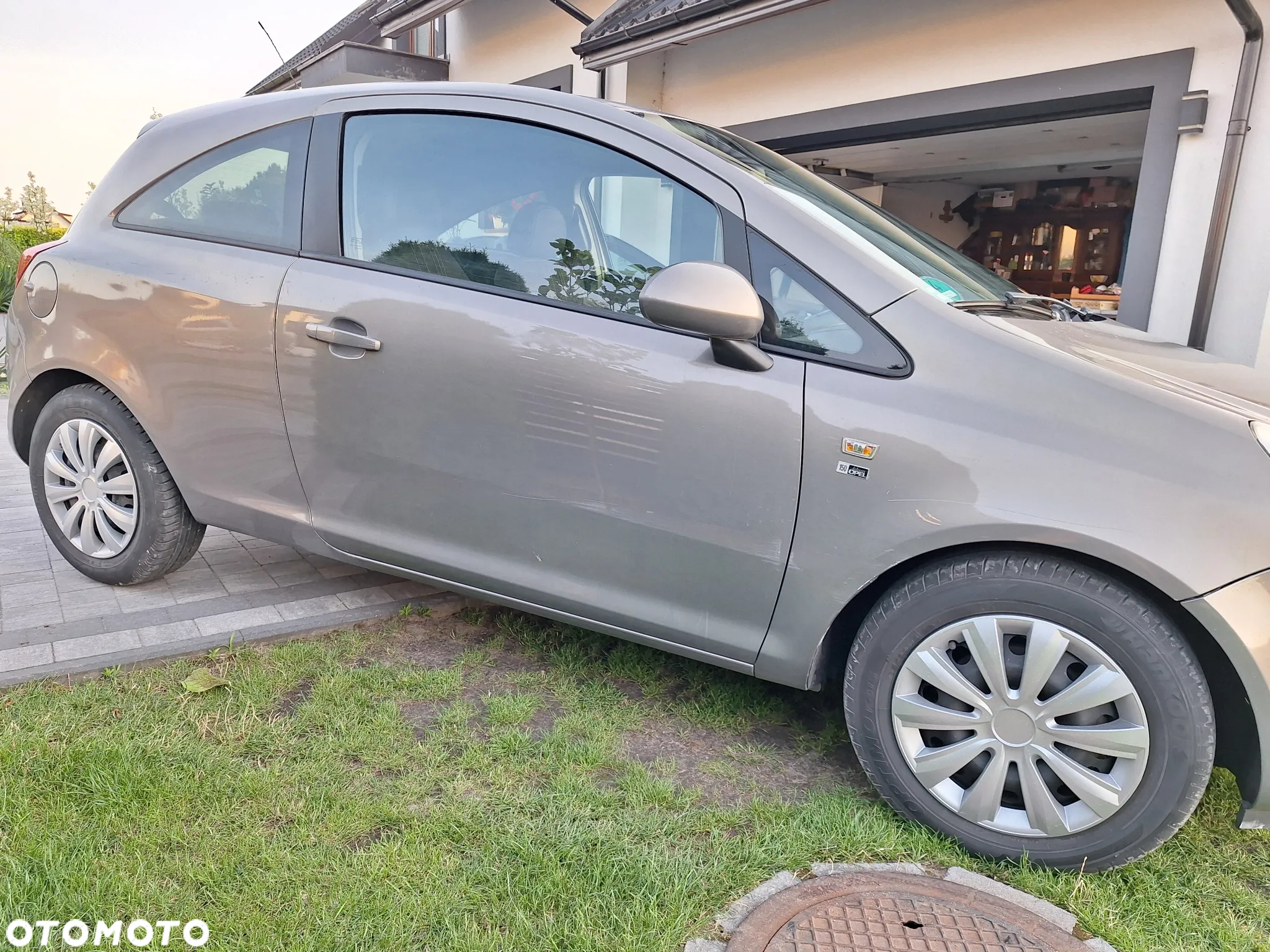 Opel Corsa 1.4 16V 150 Jahre - 4