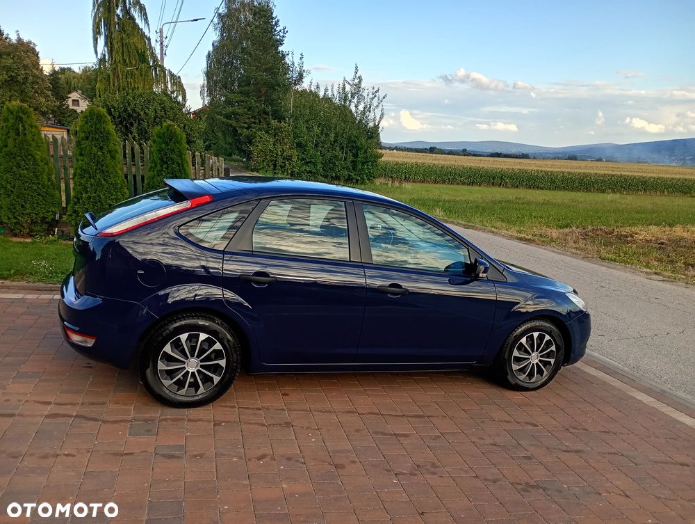 Ford Focus 1.6 Ambiente - 3