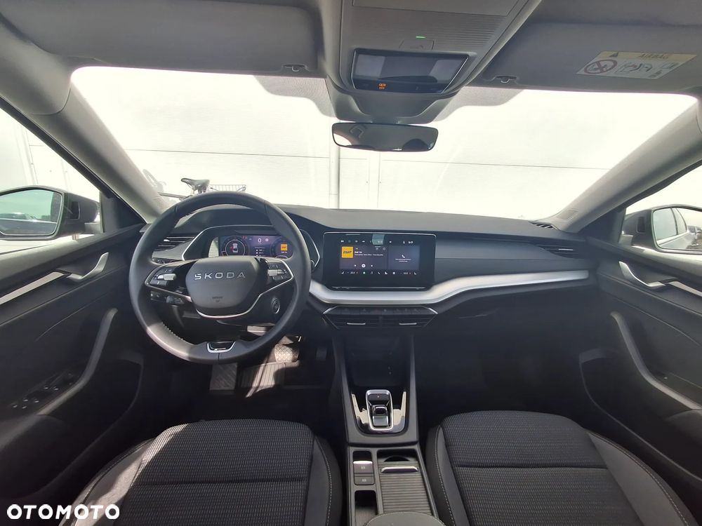 Skoda Octavia 1.5 TSI mHEV Drive Selection DSG - 11