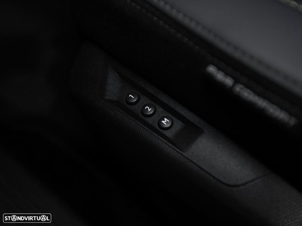 Peugeot 308 SW 1.2 PureTech GT EAT8 - 14