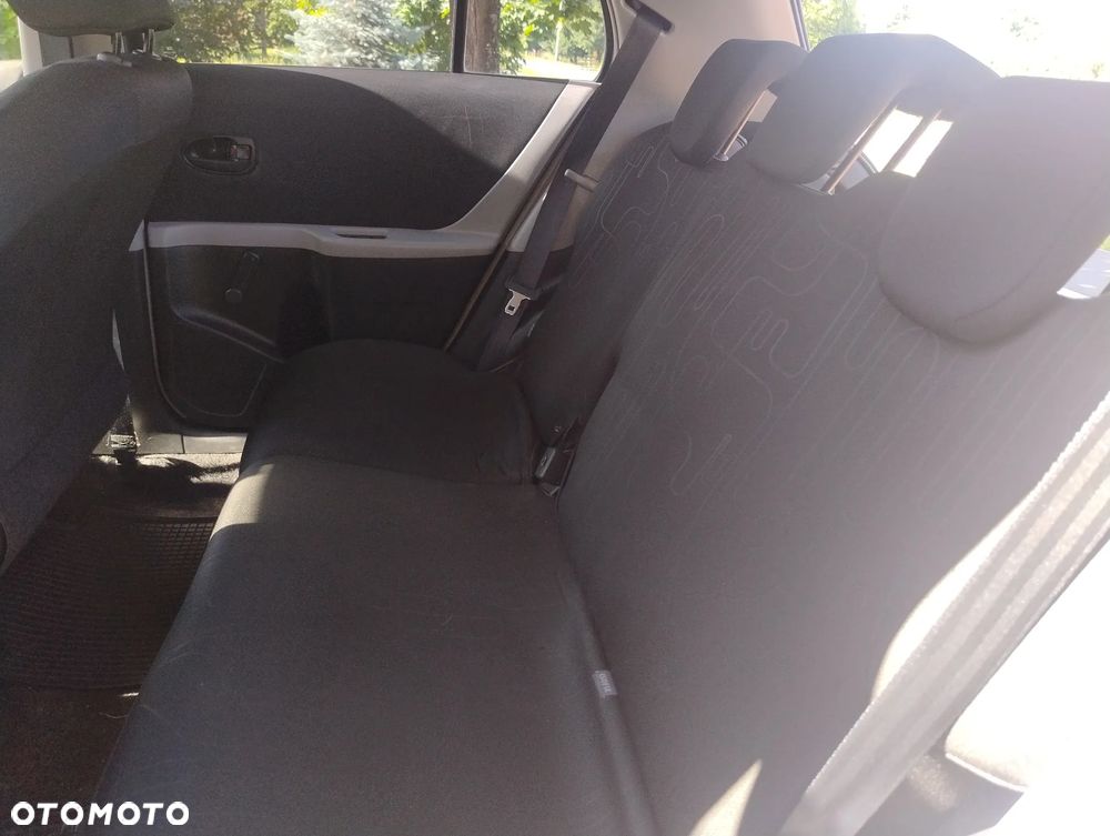 Toyota Yaris 1.0 Luna A/C - 22