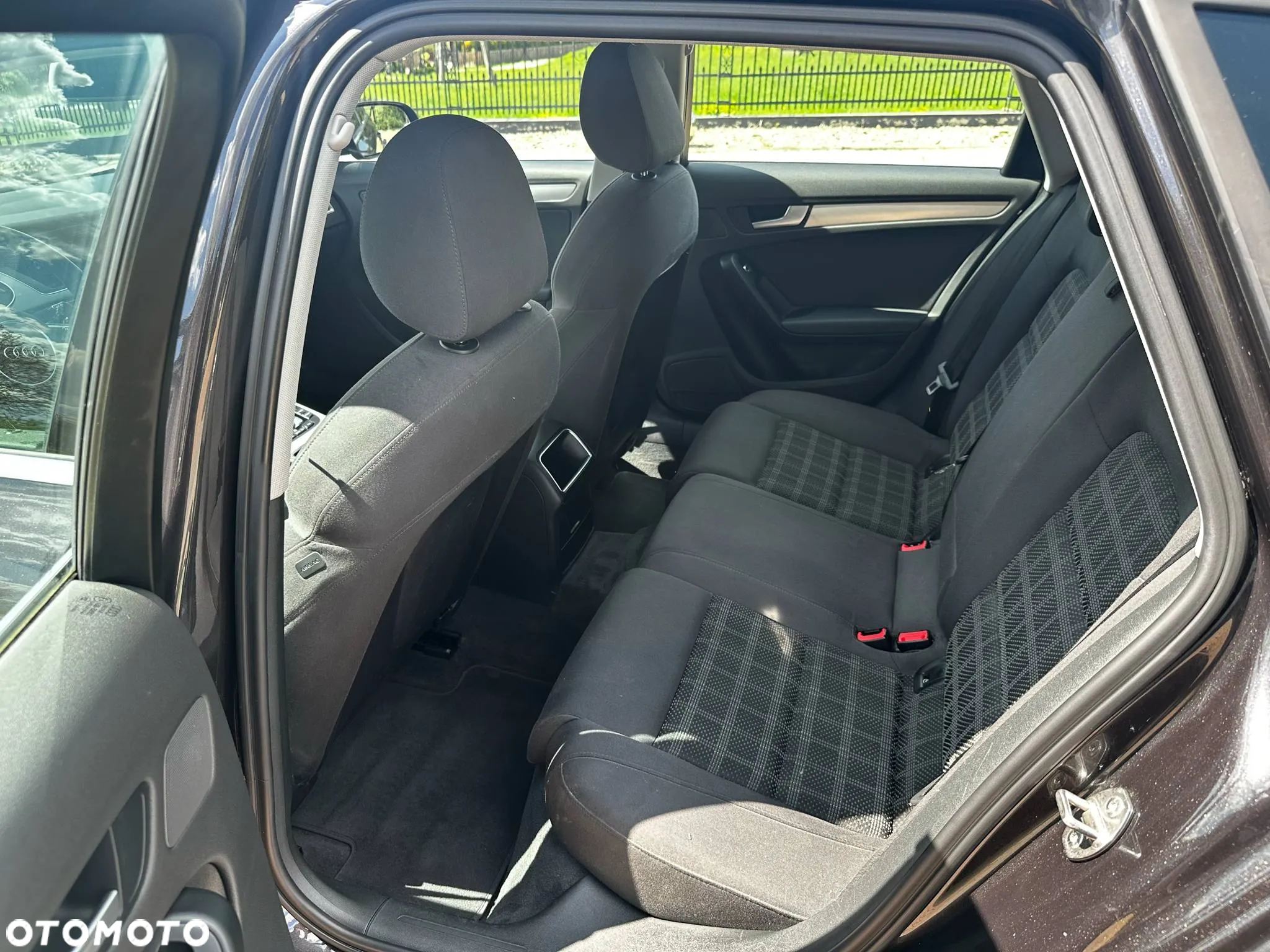 Audi A4 Avant 2.0 TDI ultra DPF Ambition - 14