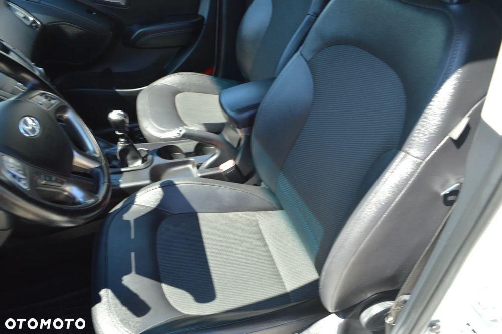 Hyundai ix35 1.7 CRDi Comfort 2WD - 22