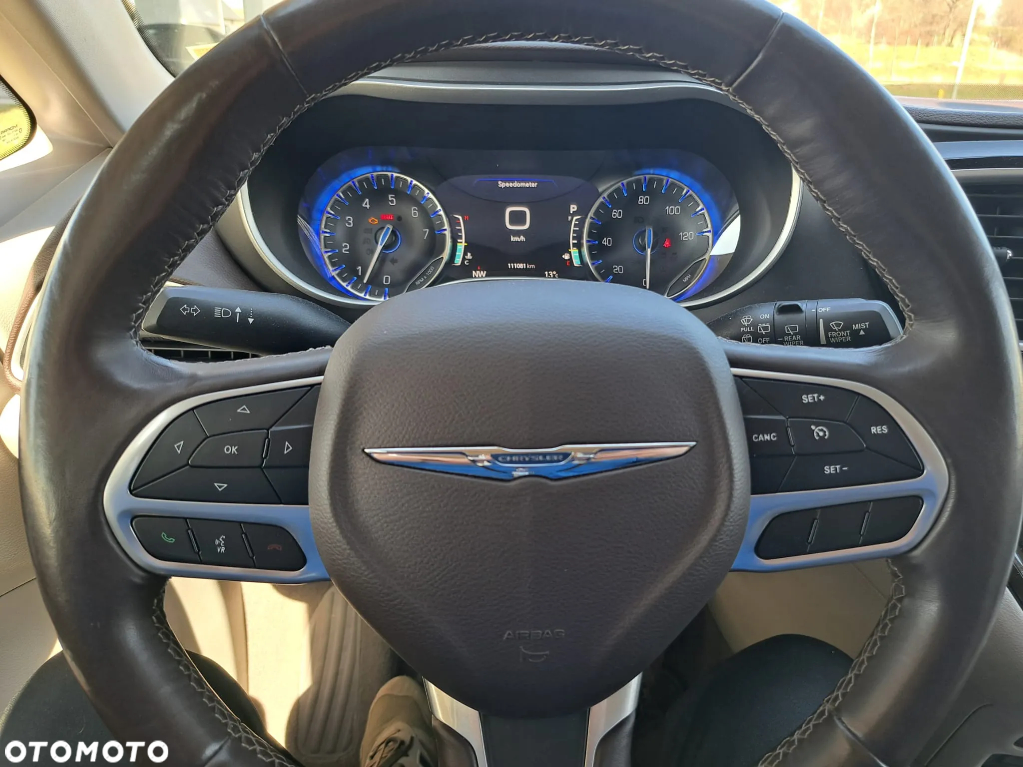 Chrysler Pacifica - 8