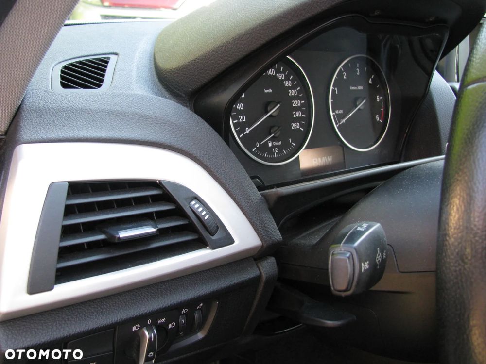 BMW Seria 1 116d - 17