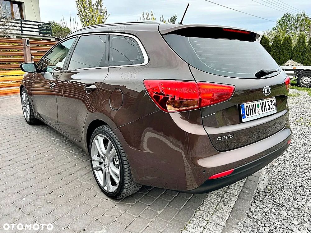 Kia Ceed - 5