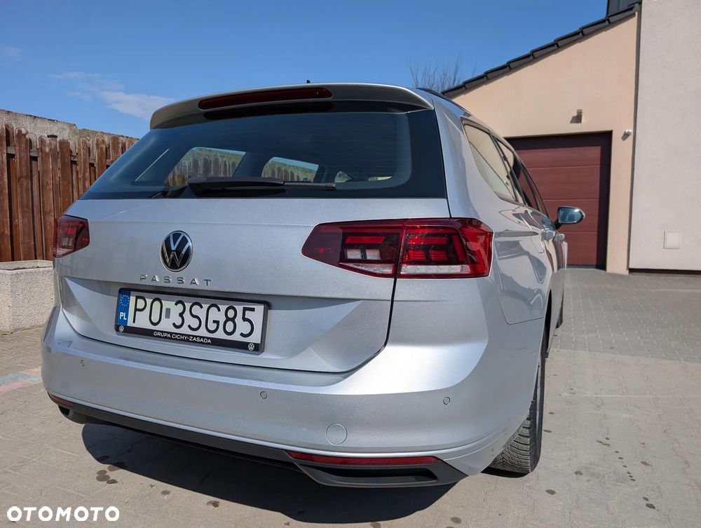 Volkswagen Passat - 13