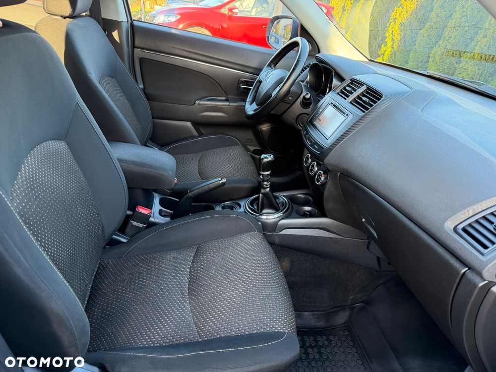 Mitsubishi ASX 1.8 DI-D 2WD Diamant Edition - 17